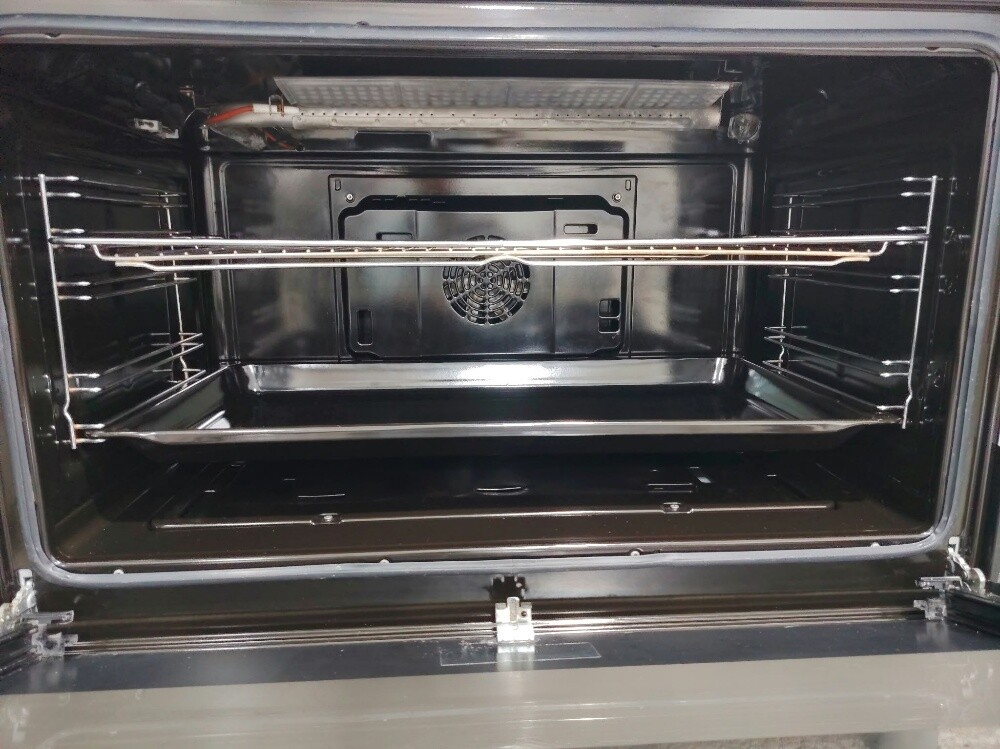 BOSCH Almost new Stove - 8