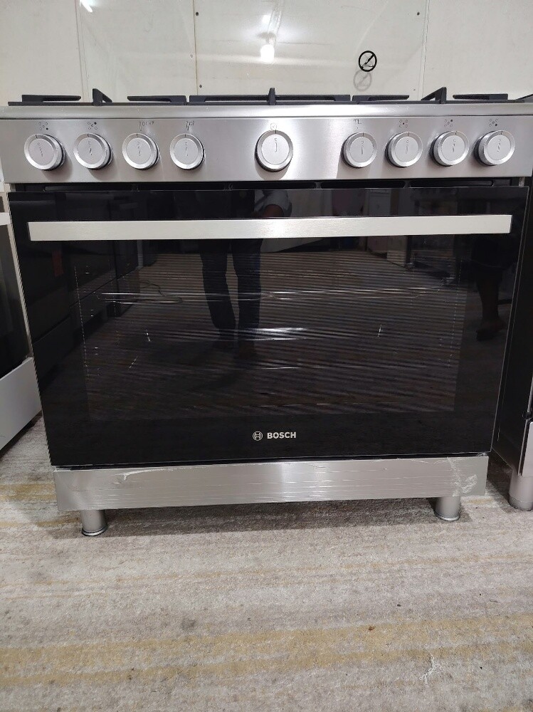 BOSCH Almost new Stove - 3