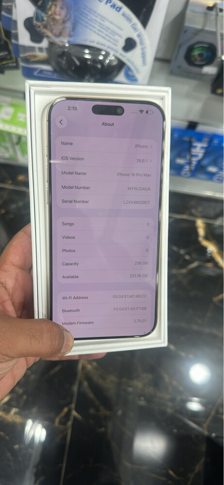 Iphone 16 pro max - 3