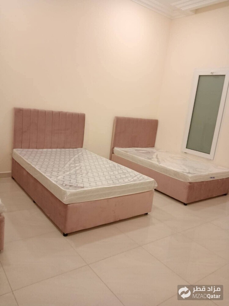 سرير ومرتبة - 1