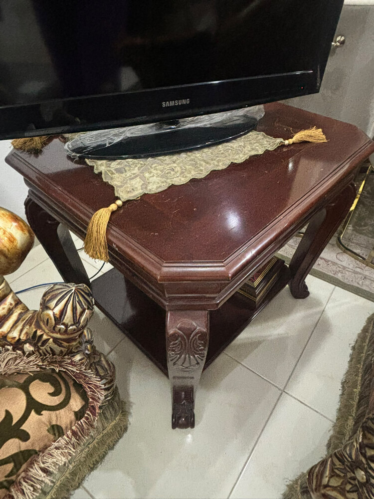 صالون مع طاولات  - 6