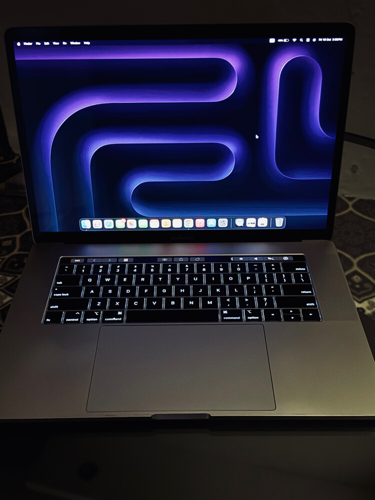 Apple MacBook Pro 15-inch (2019) - 4