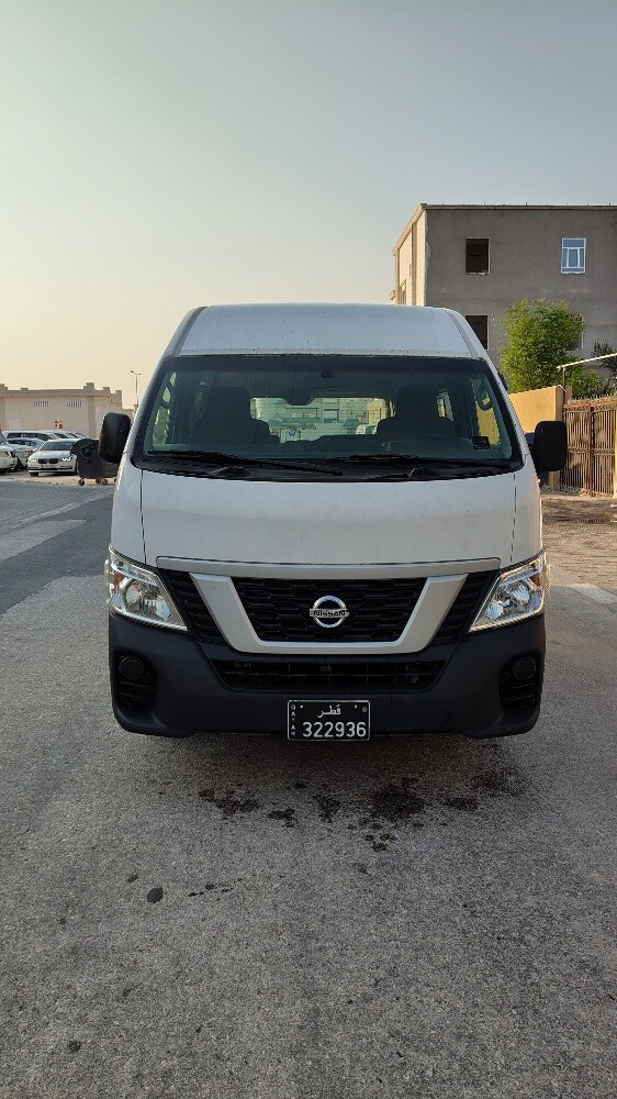 فإن باص نيسان - 1