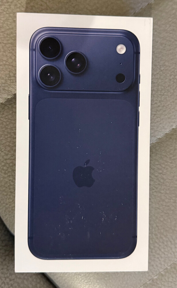 iPhone 17 pro max 2TB - 1