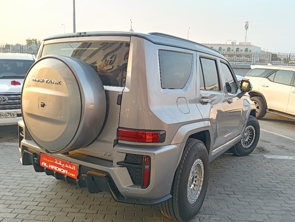 تانك 700 - 8