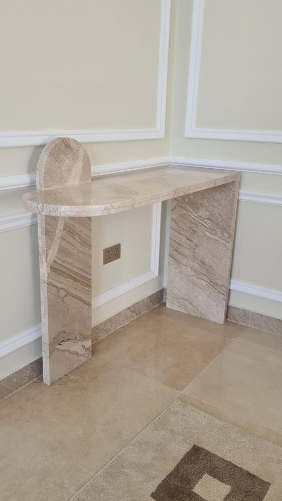 Marble and wood tables - 1