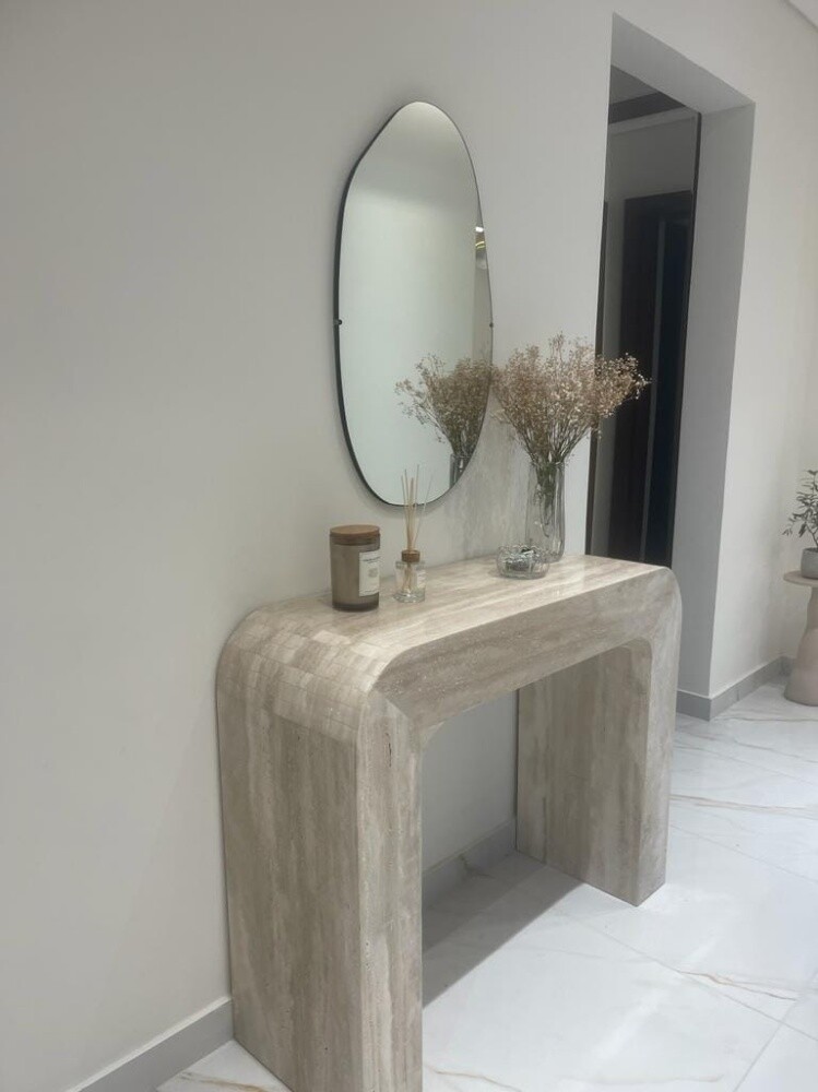 Marble and wood tables - 2