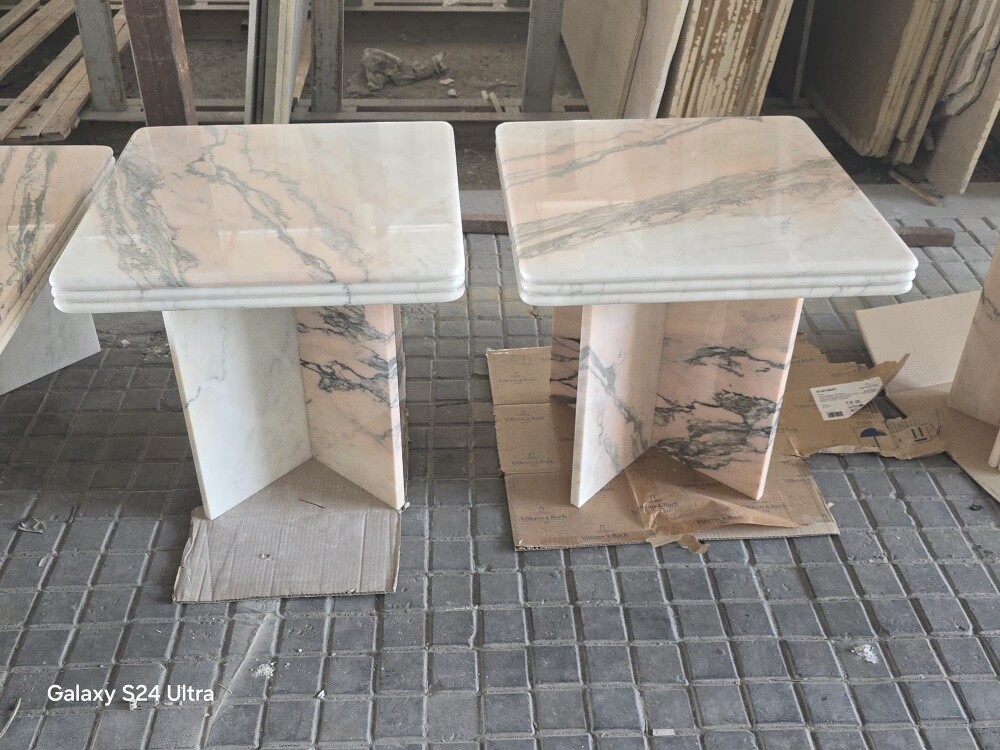 Marble and wood tables - 13