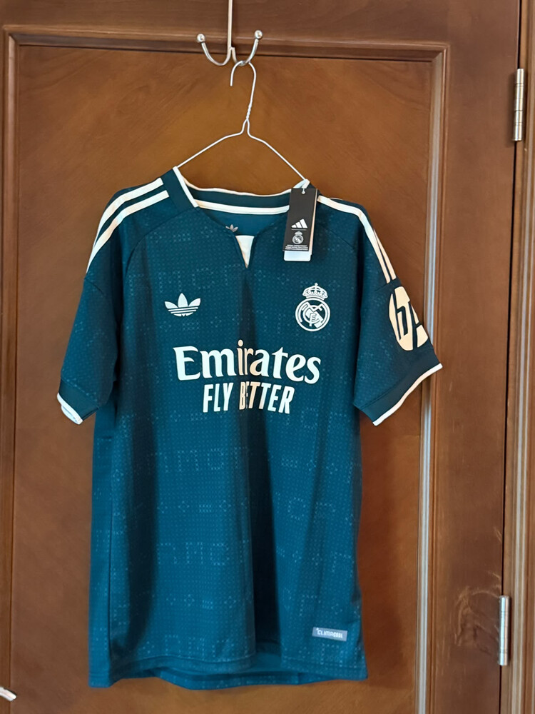 Real madrid 26/27 away shirt - 1