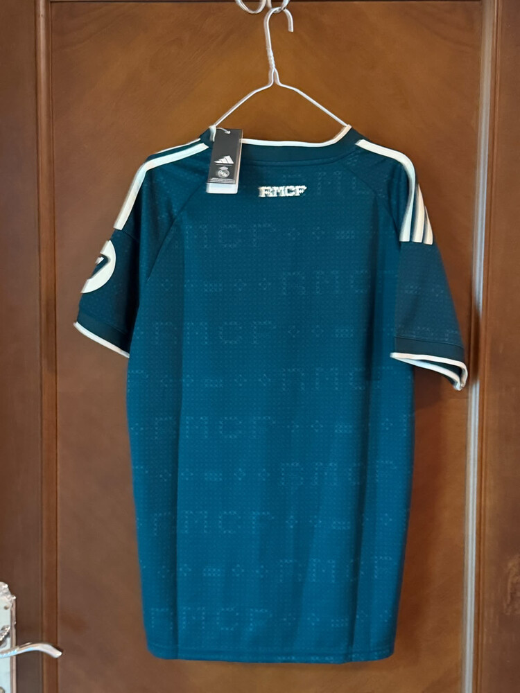 Real madrid 26/27 away shirt - 2