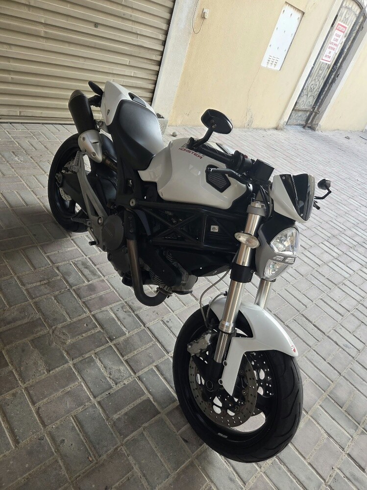 Ducati Monster - 3