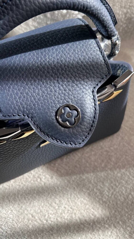 Louis Vuitton Capucines Mini Navy - 4