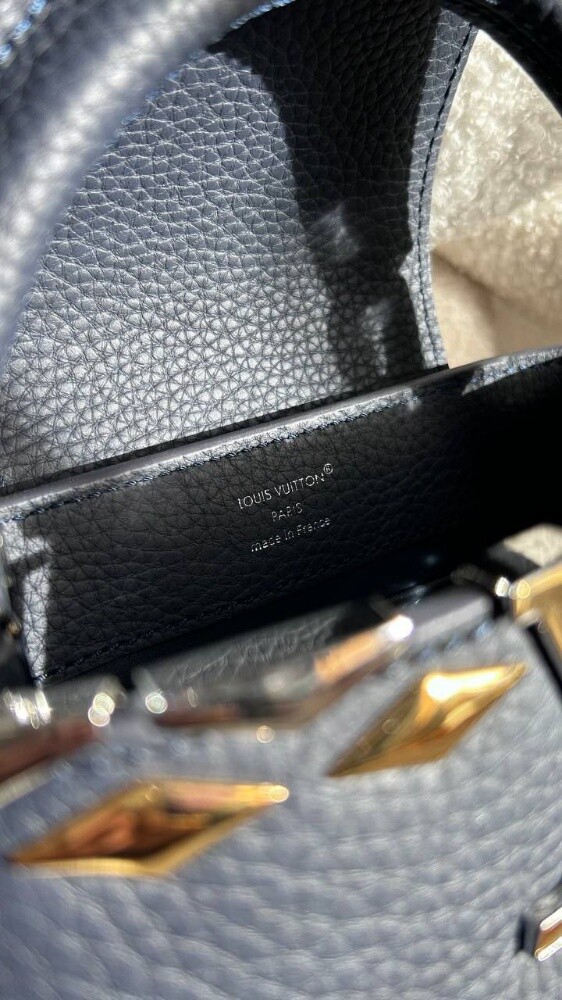 Louis Vuitton Capucines Mini Navy - 5