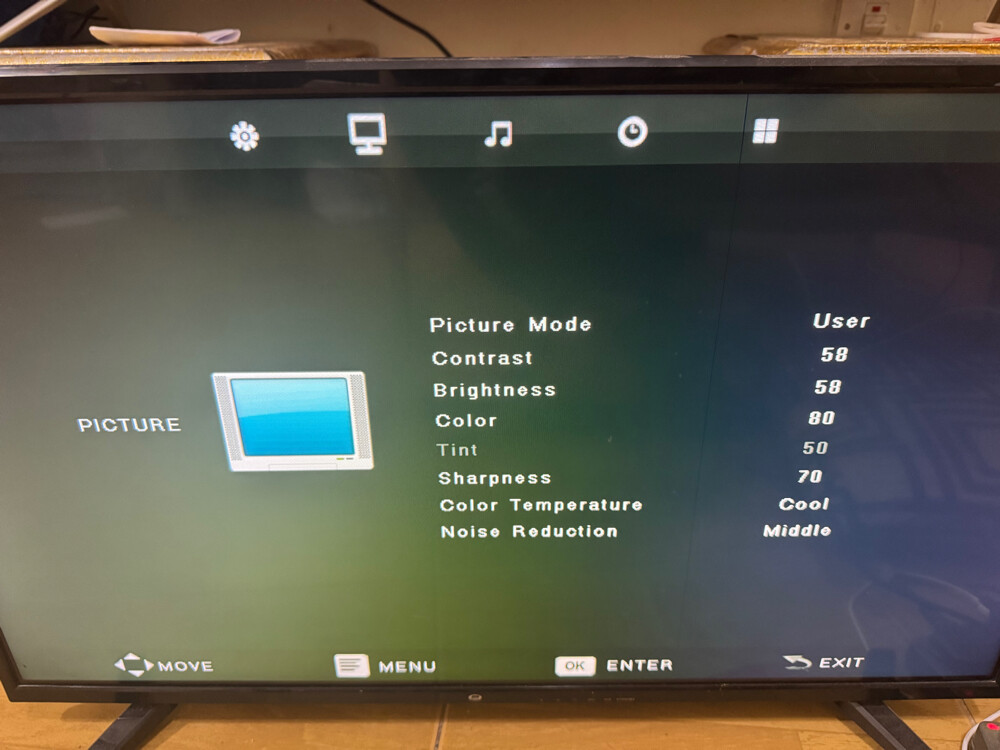 elekta tv (no remote) (negotiable) - 2