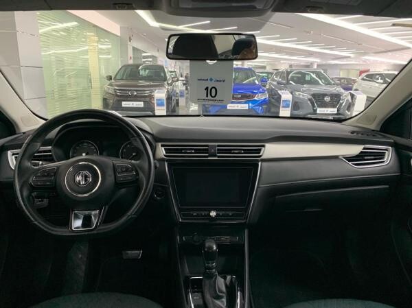 MG 5 1.5L 2024 35900KM - 4
