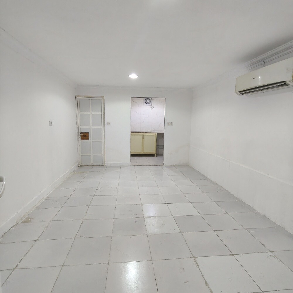 Studio near AL Nasr street - 4