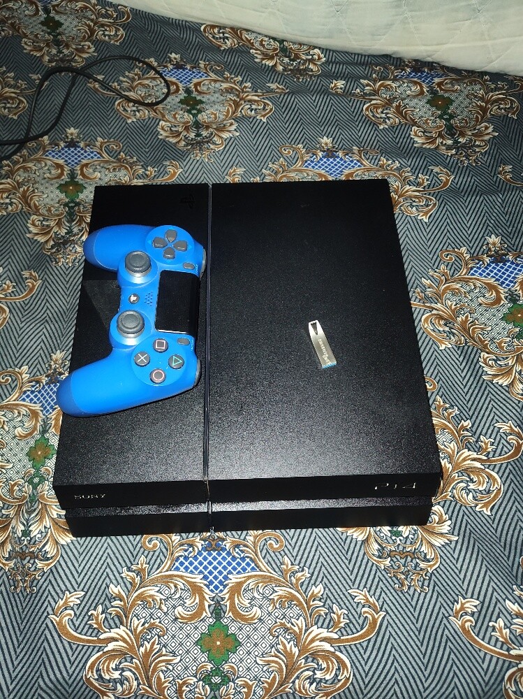 playstation 4 - 1