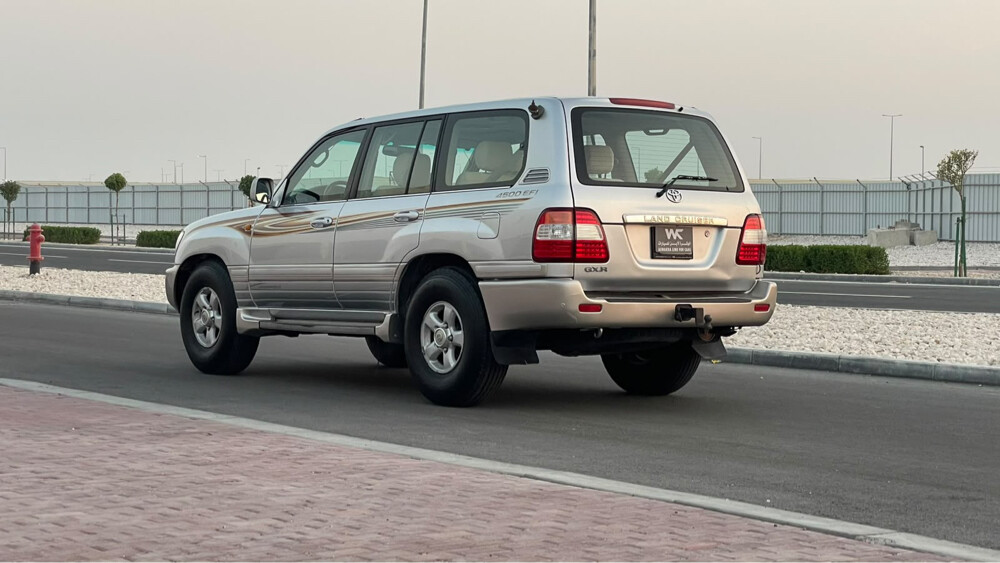 للبيع : جكسار 2004 - 4