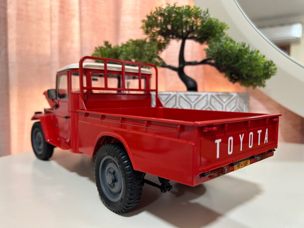 Toyota pick up - 2