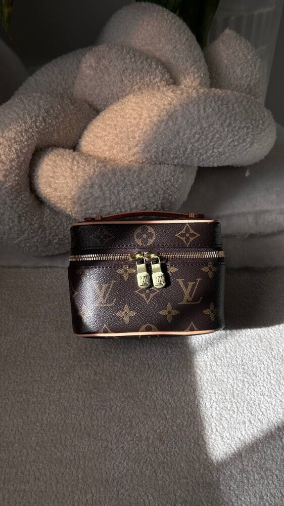 Louis Vuitton Trio Messenger - 1