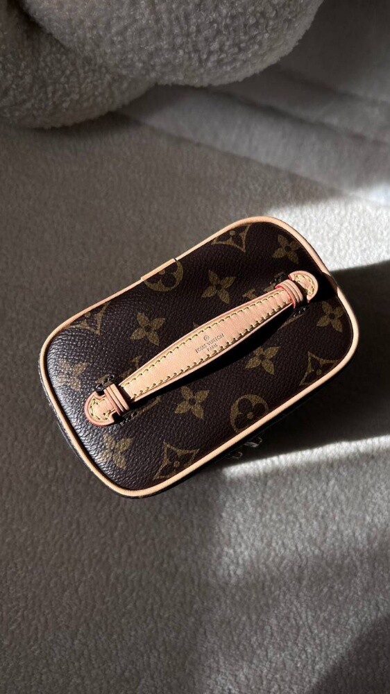Louis Vuitton Trio Messenger - 4
