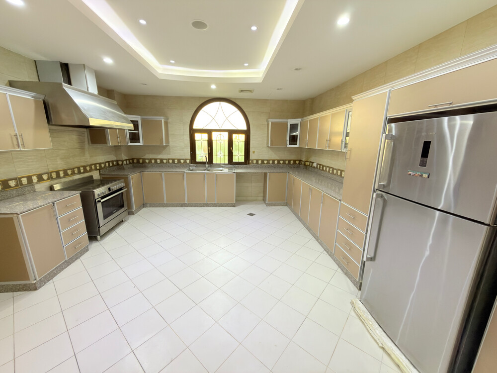 Housing in Umm Al Amad - 4