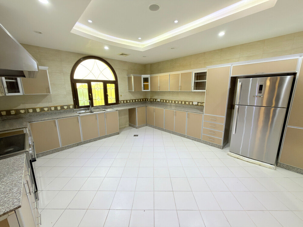 Housing in Umm Al Amad - 6