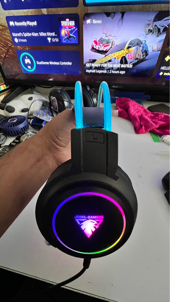 Gaming headset - 8