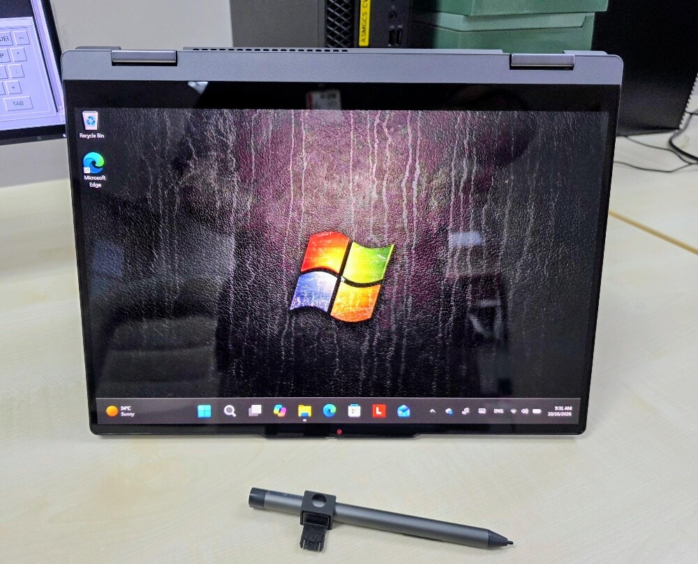 Lenovo i7-13thGen 16GB 1TB 14" OLED - 3