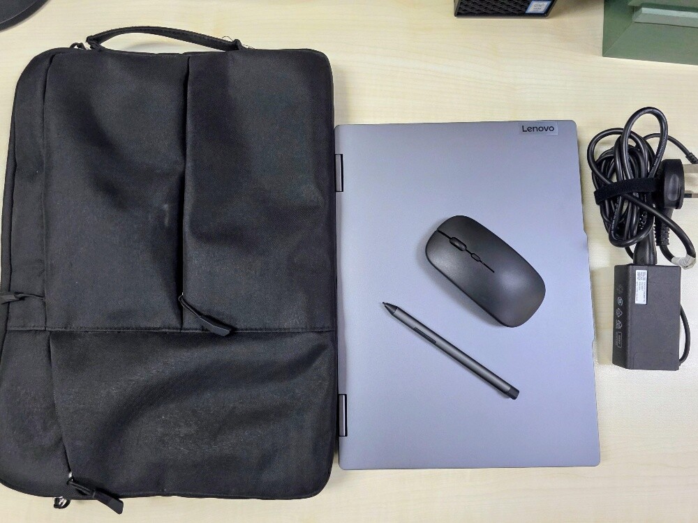 Lenovo i7-13thGen 16GB 1TB 14" OLED - 9
