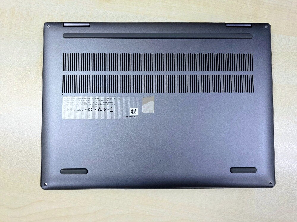 Lenovo i7-13thGen 16GB 1TB 14" OLED - 8