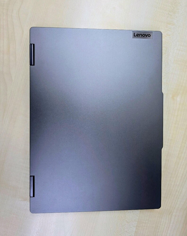 Lenovo i7-13thGen 16GB 1TB 14" OLED - 5