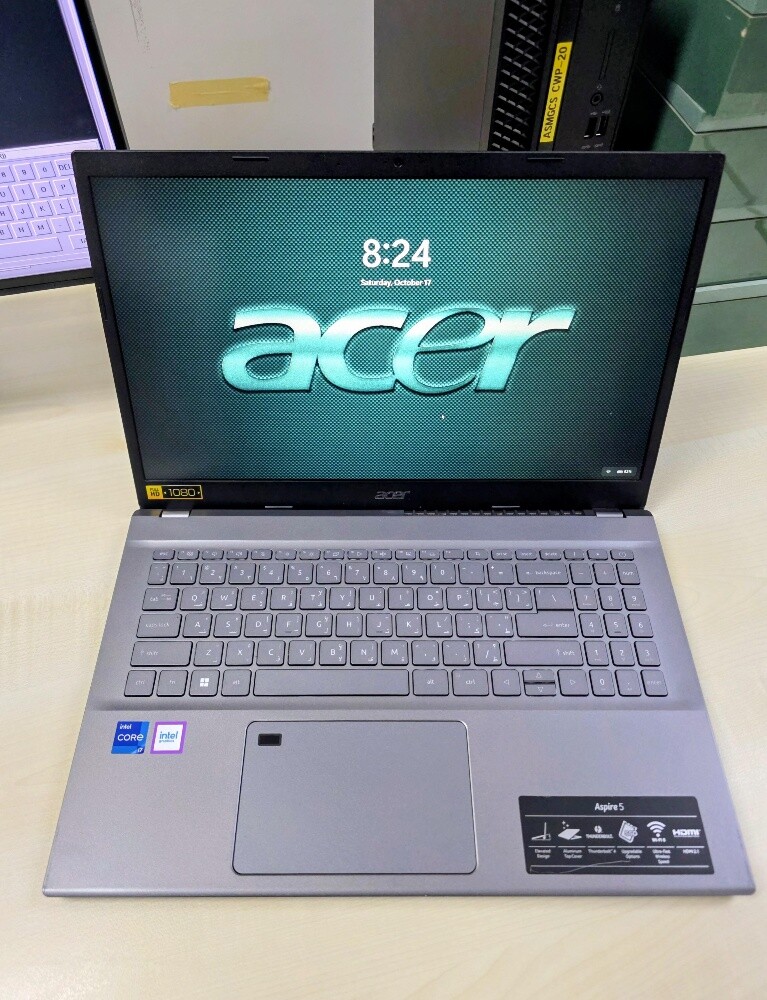 ACER Aspire 5 i7-12 16GB-1TB 15.6"F - 1