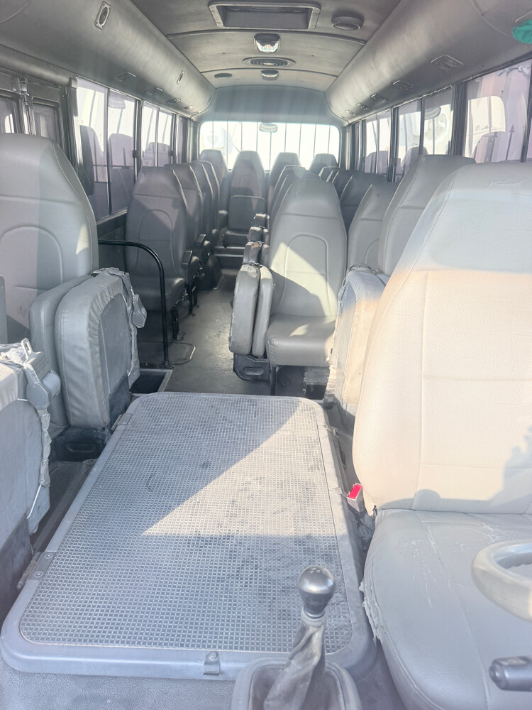 Hyundai county 2014 diesel 30 seate - 2
