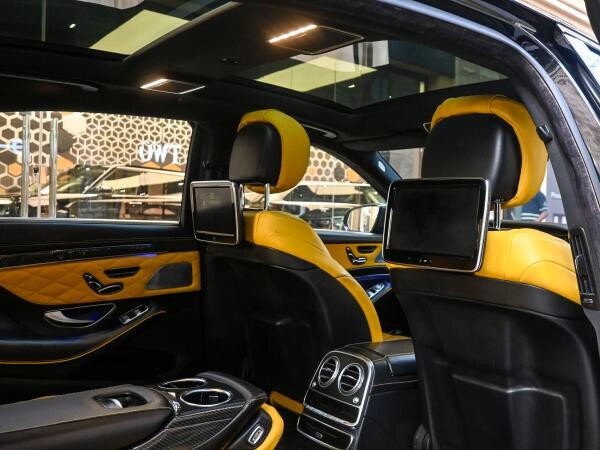 Mercedes Benz S500 - 9