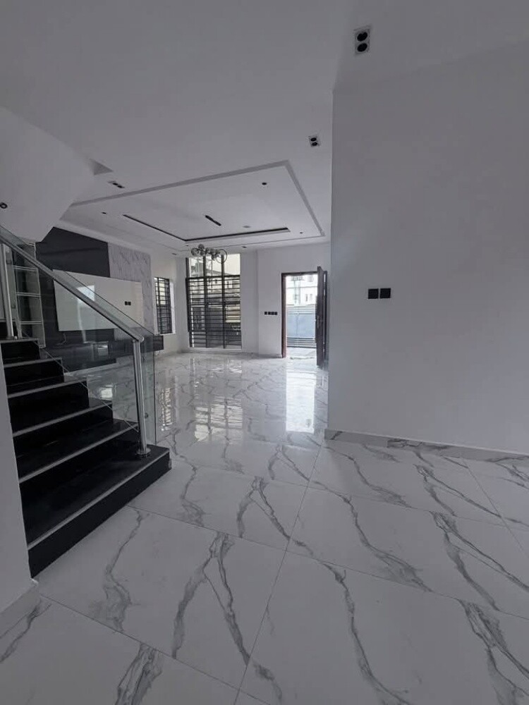 البناء والتشطيبات - 26