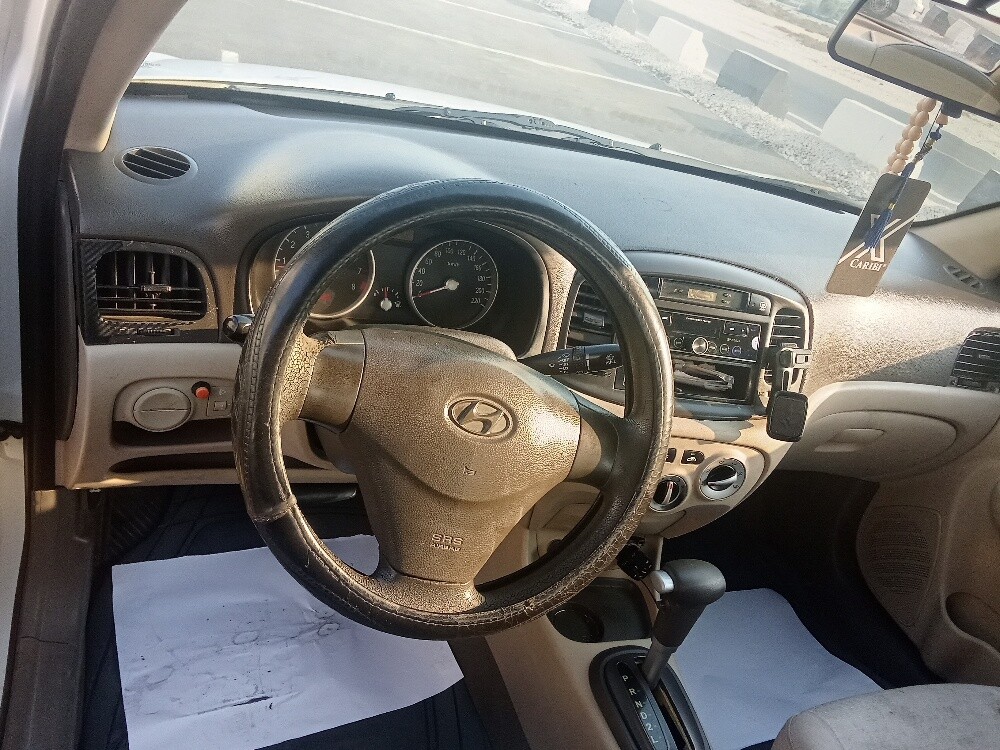Hyundai Accent 2008 - 13