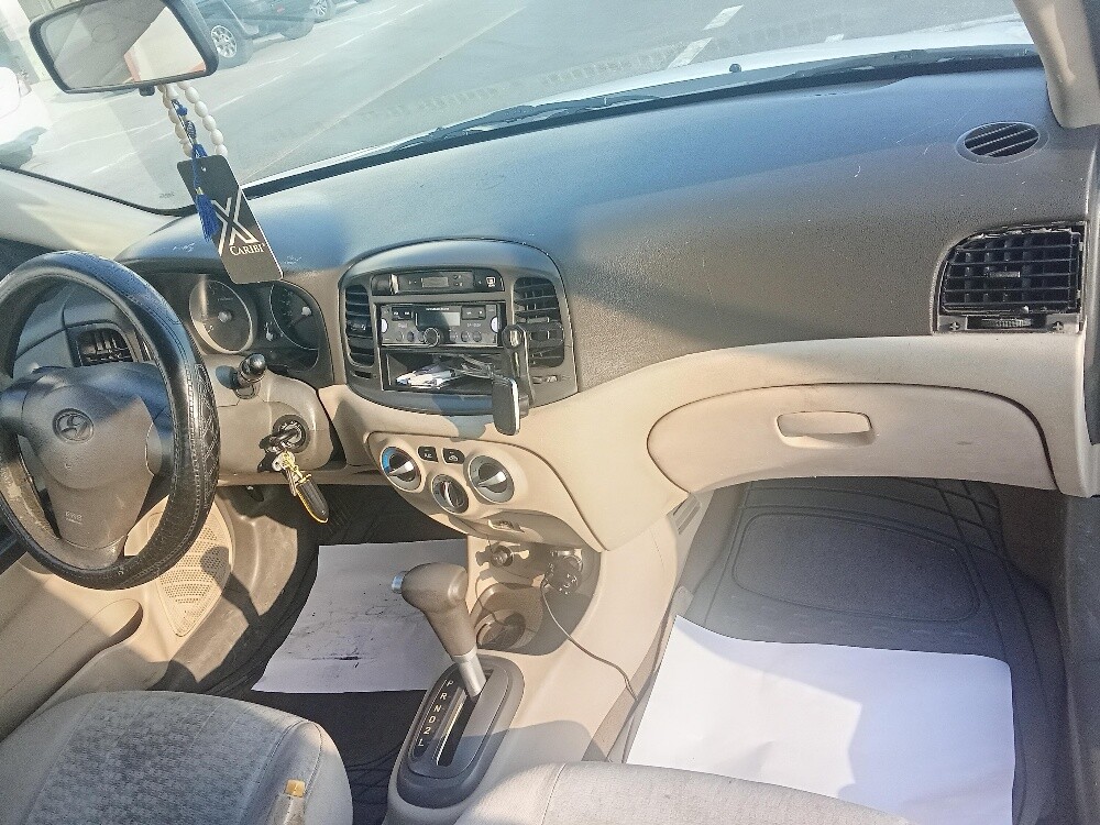 Hyundai Accent 2008 - 10