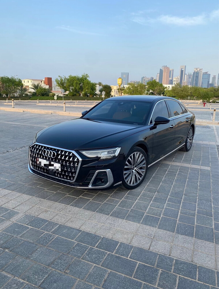 اودي اي ٨ 2023 - 1