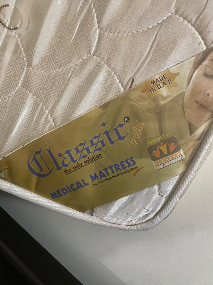 single bed with 2 mattresses - 2