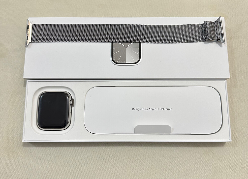 Apple watch 9 45 mm stainless steel - 1