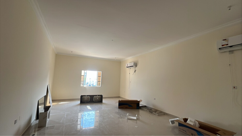 فيلا للإيجار إسكان حكومي - 11