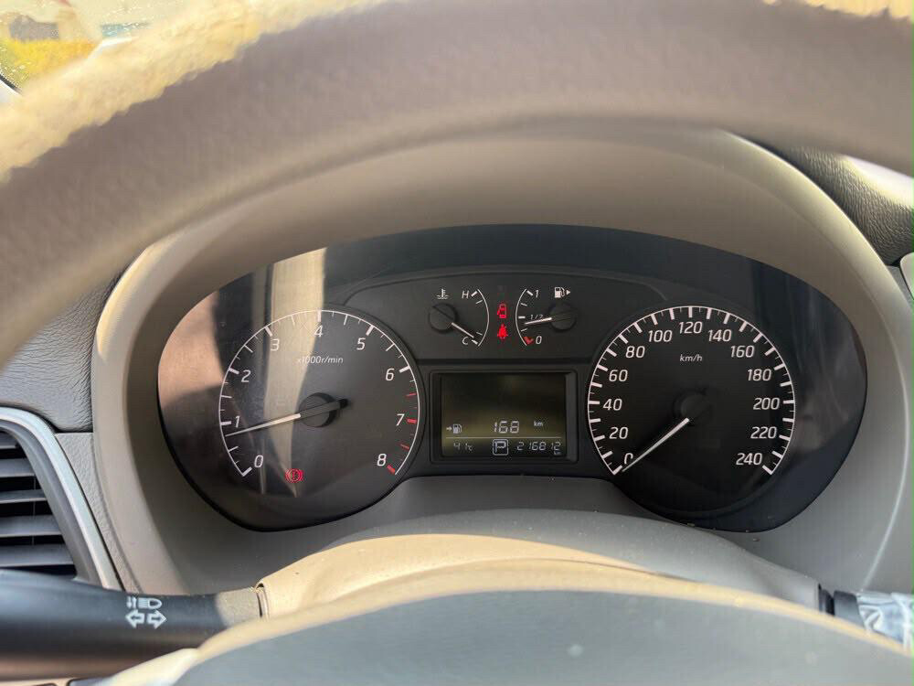 نيسان سنترا - 4