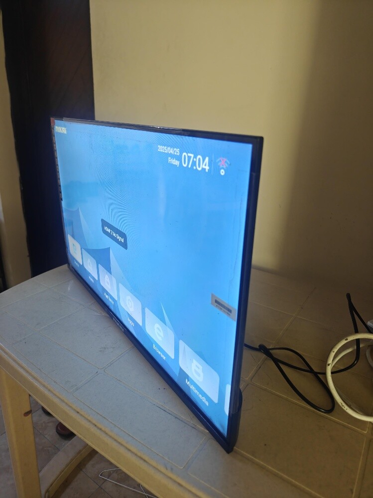 Nikai smart tv - 8