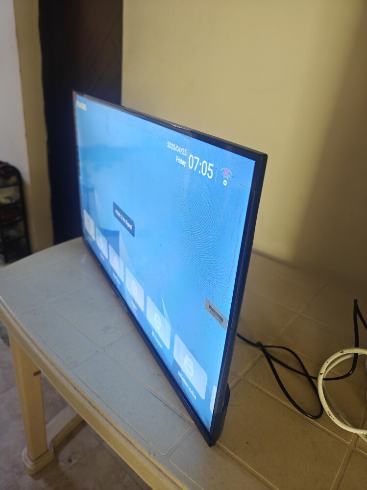 Nikai smart tv - 7