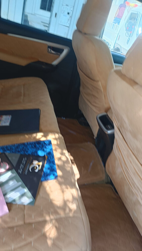 TOYOTA FORTUNER - 8