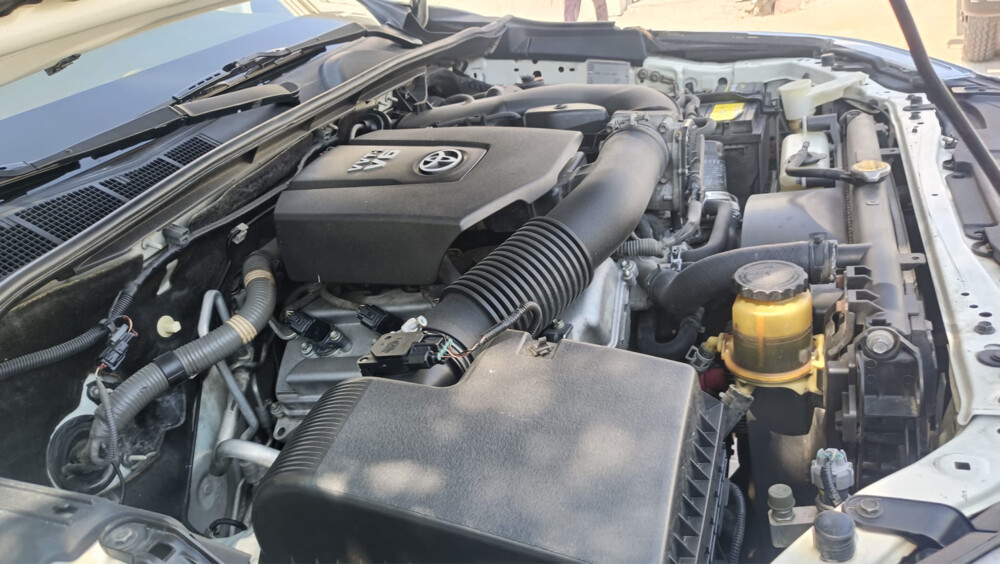 TOYOTA FORTUNER - 12