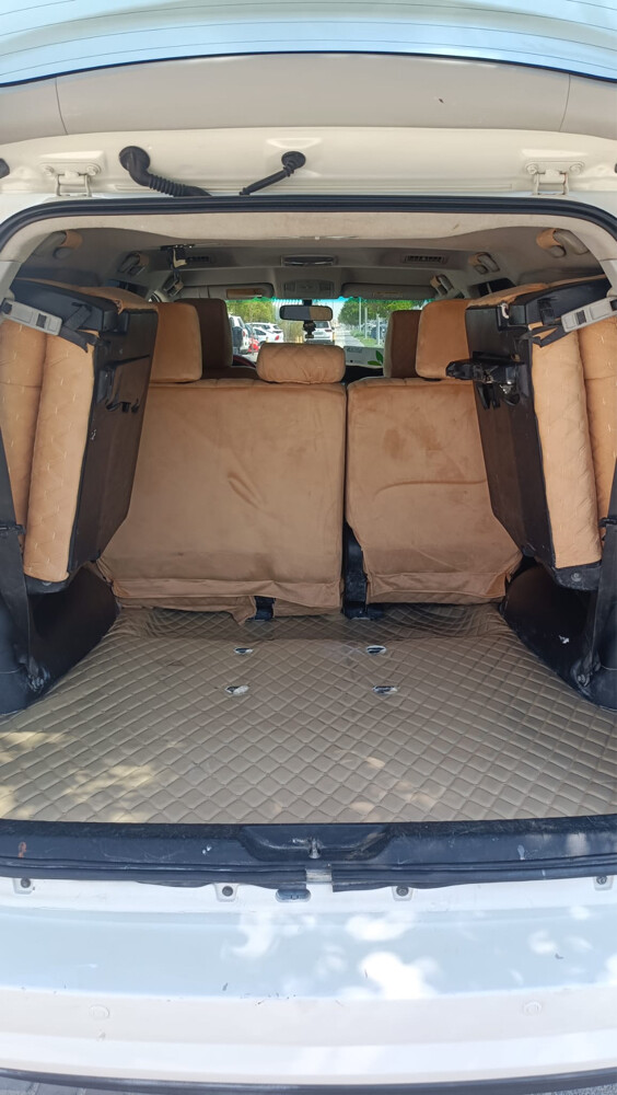 TOYOTA FORTUNER - 4