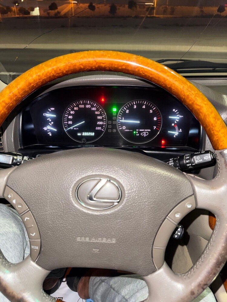 LANDCRUISER Lexus 470 v 8 - 5