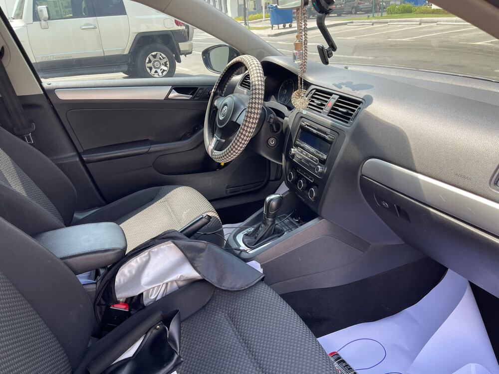 Jetta Low mileage & well maintained - 2